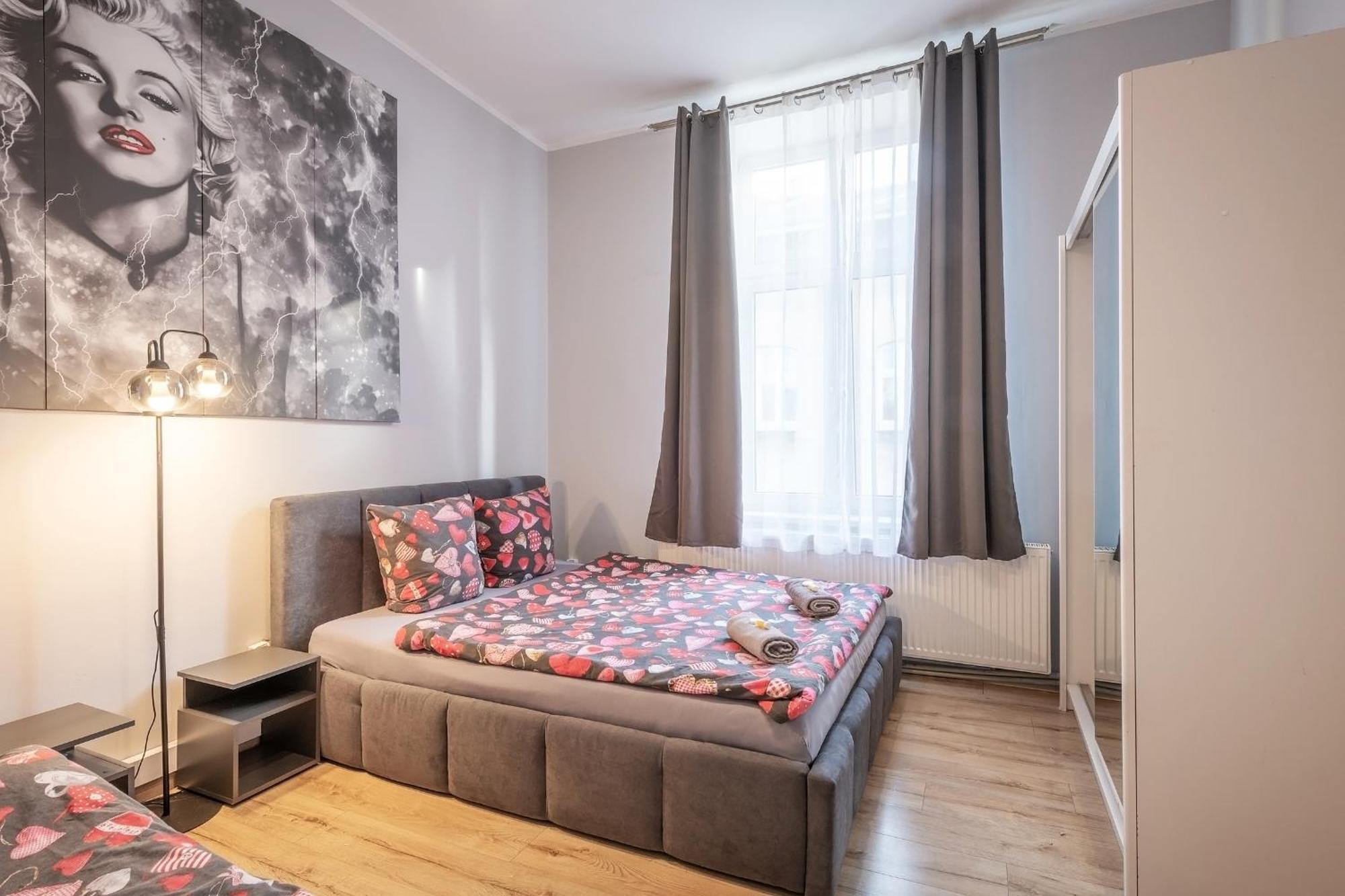 קרקוב 70S Hostel מראה חיצוני תמונה