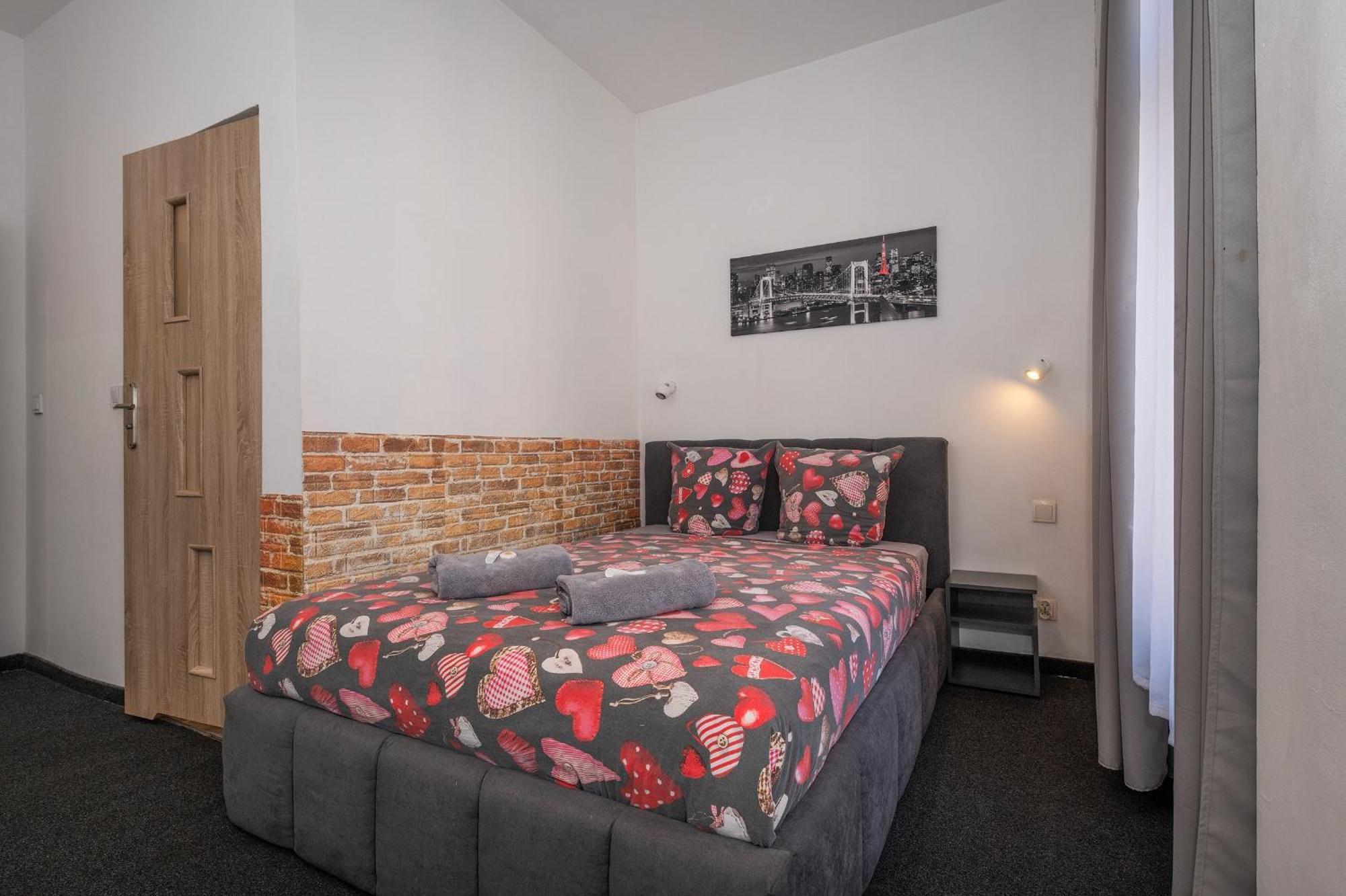 קרקוב 70S Hostel מראה חיצוני תמונה