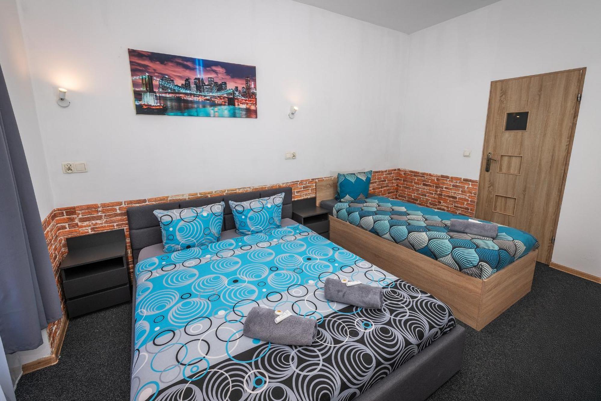 קרקוב 70S Hostel מראה חיצוני תמונה